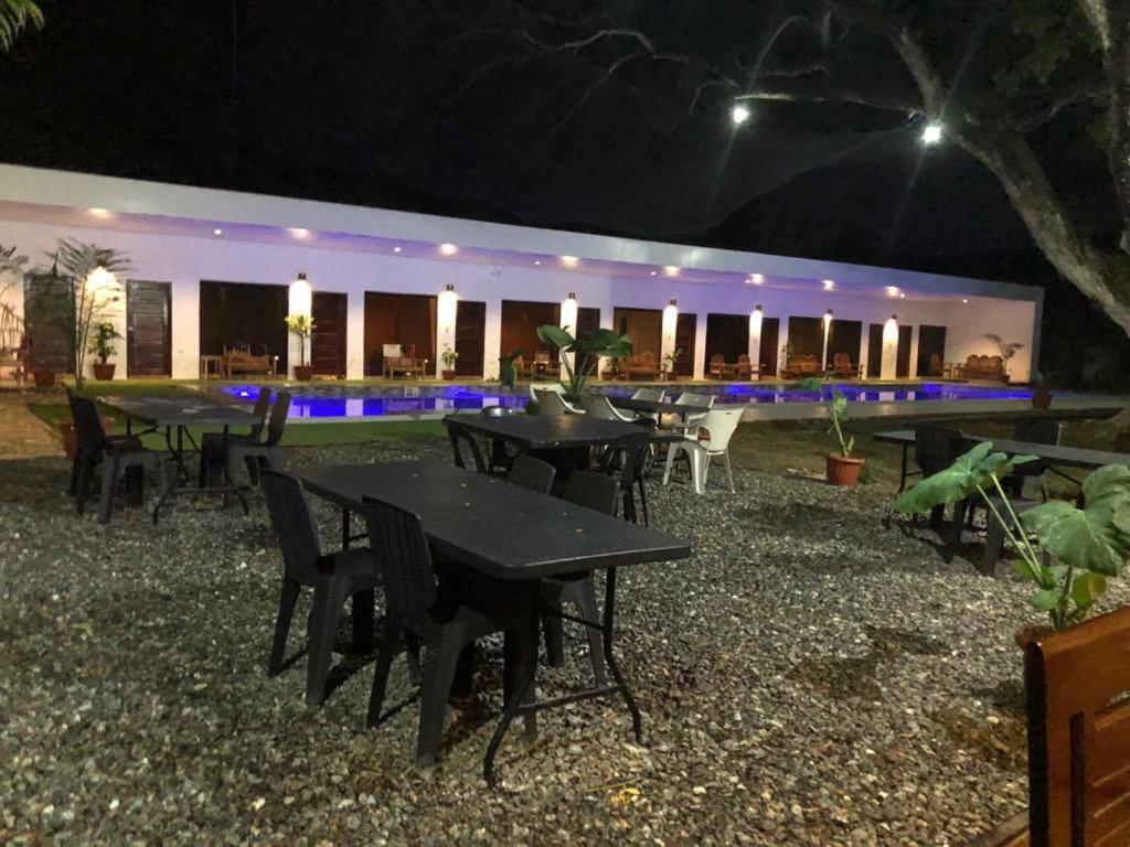 Alesseo Hostel Tiniguiban Dış mekan fotoğraf
